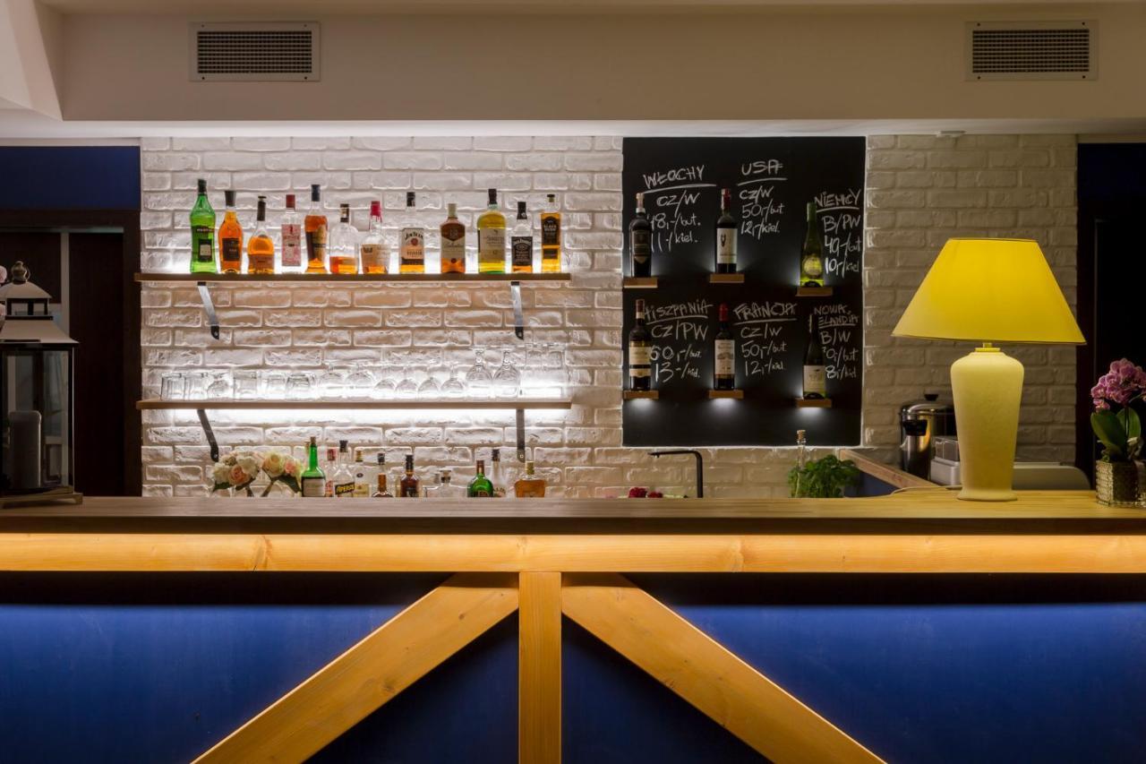 Hotel Noce I Dnie à Postołowo Extérieur photo